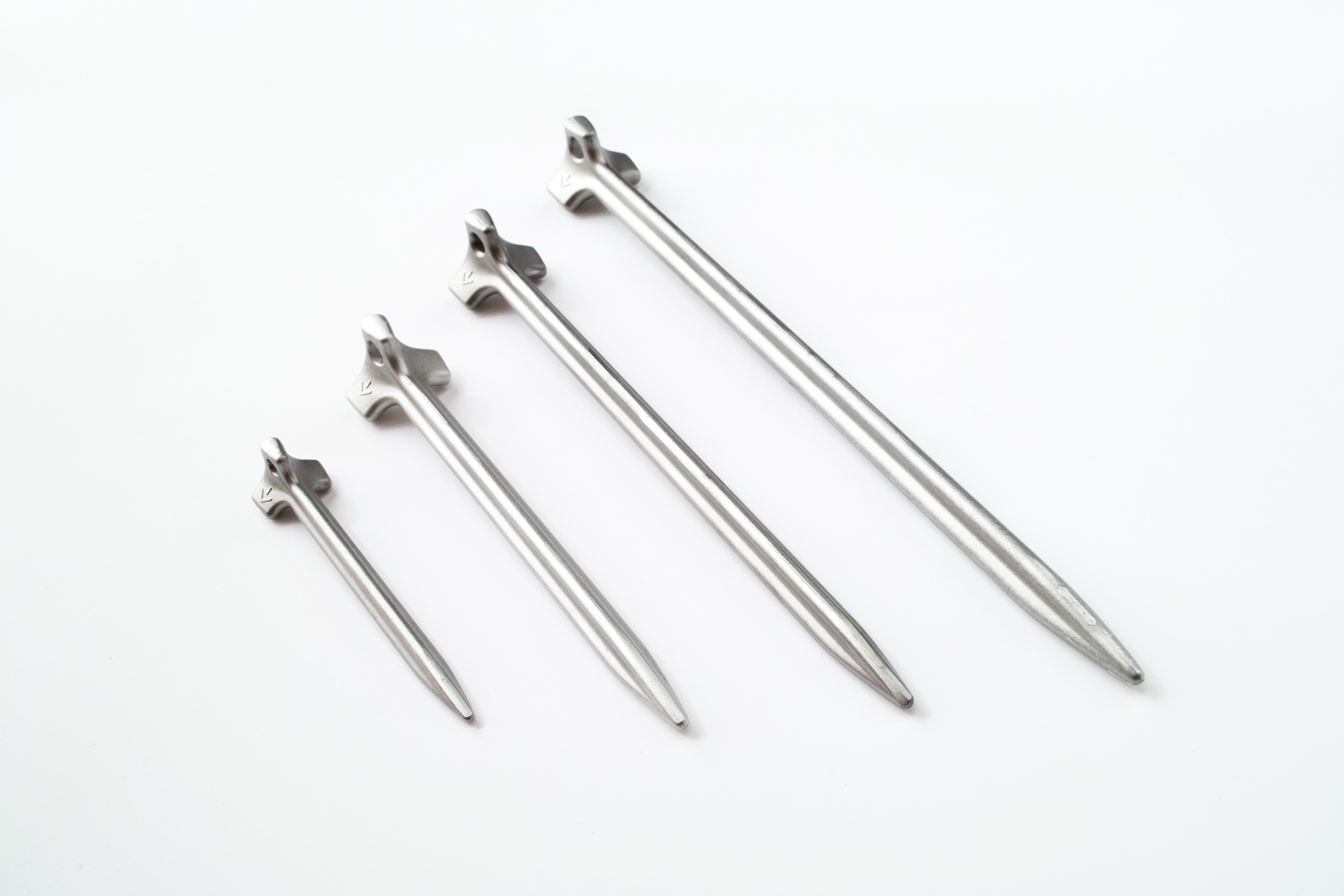 長さの違うペグの図